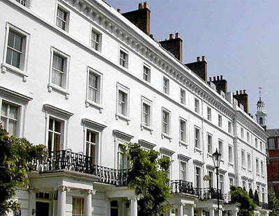 Sadiq Khan steps up pressure to expose foreign ownership of UK properties