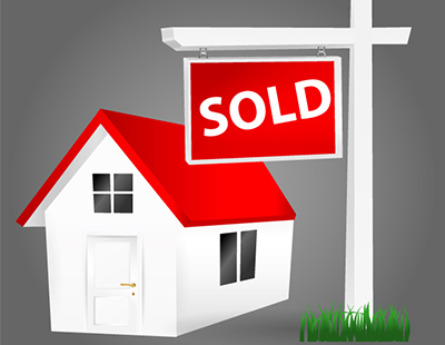 Repossessed homes now sell for 104% of market value, claims agency