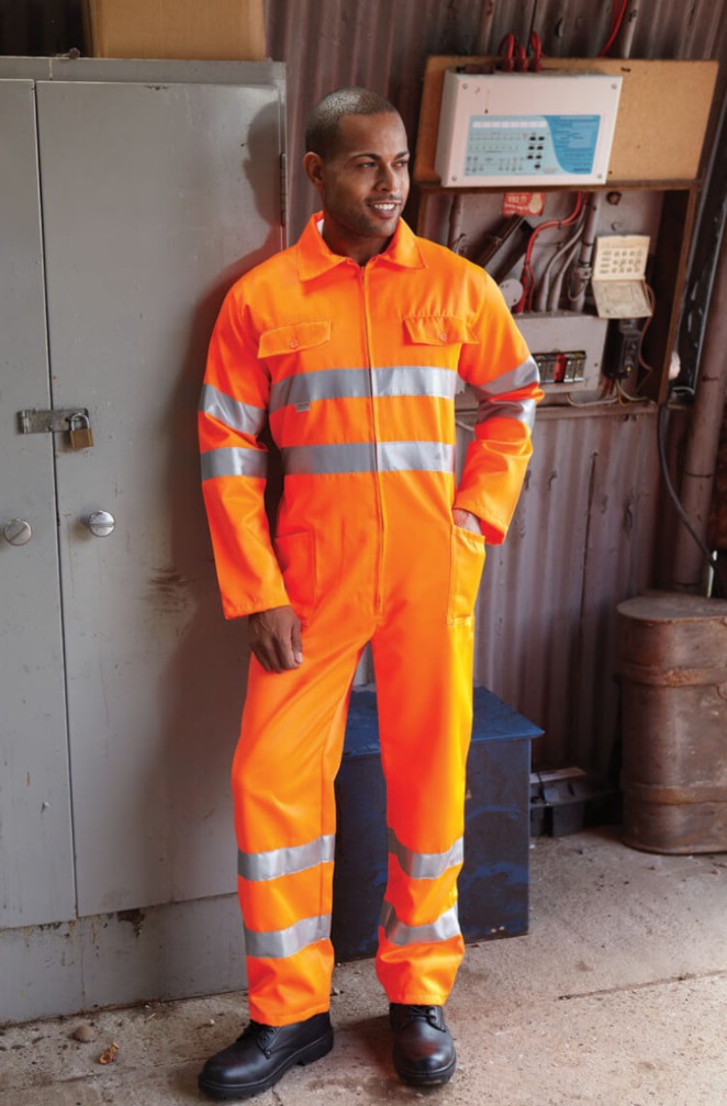 Safety and Work Clothing: The Importance of Protectin