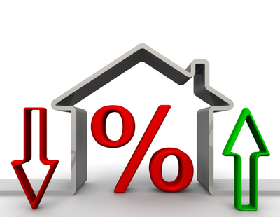 Halifax HPI – house prices dip slightly as market shows more signs of slowing 