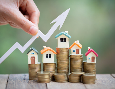 Economists predict ‘double digit house price correction’