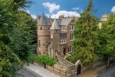 Crowning glory for Americans is a 'mini-castle' in Hampstead