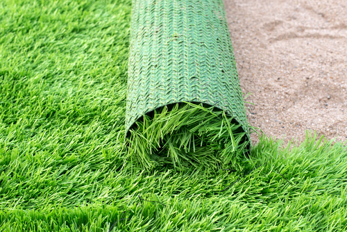 Fake grass deters property buyers - claim