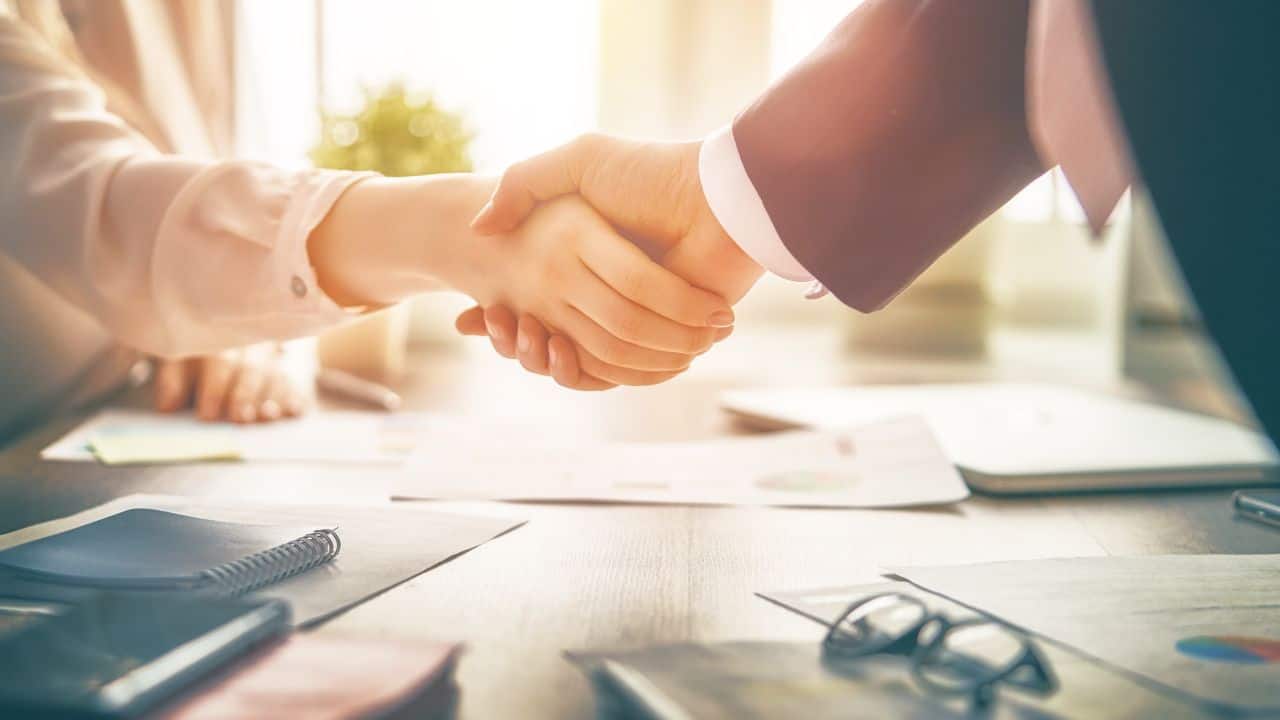 Historic agency enters partnership with Nice luxury operator