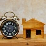 RICS warns of record slow transaction times amid stagnating market