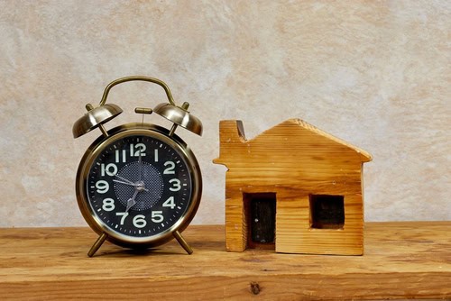 RICS warns of record slow transaction times amid stagnating market