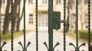 Rich housing market boom despite imminent tax threat